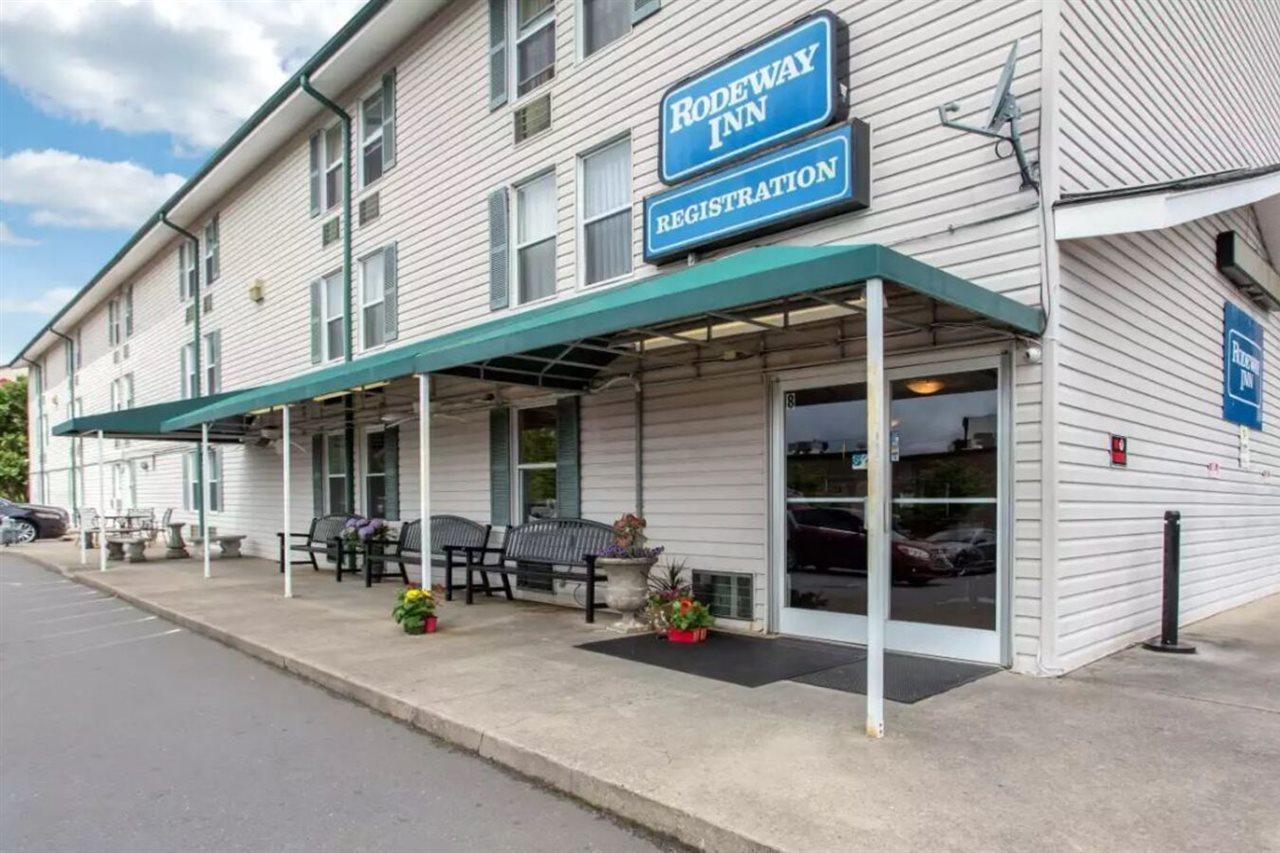 Rodeway Inn Asheville Exteriör bild